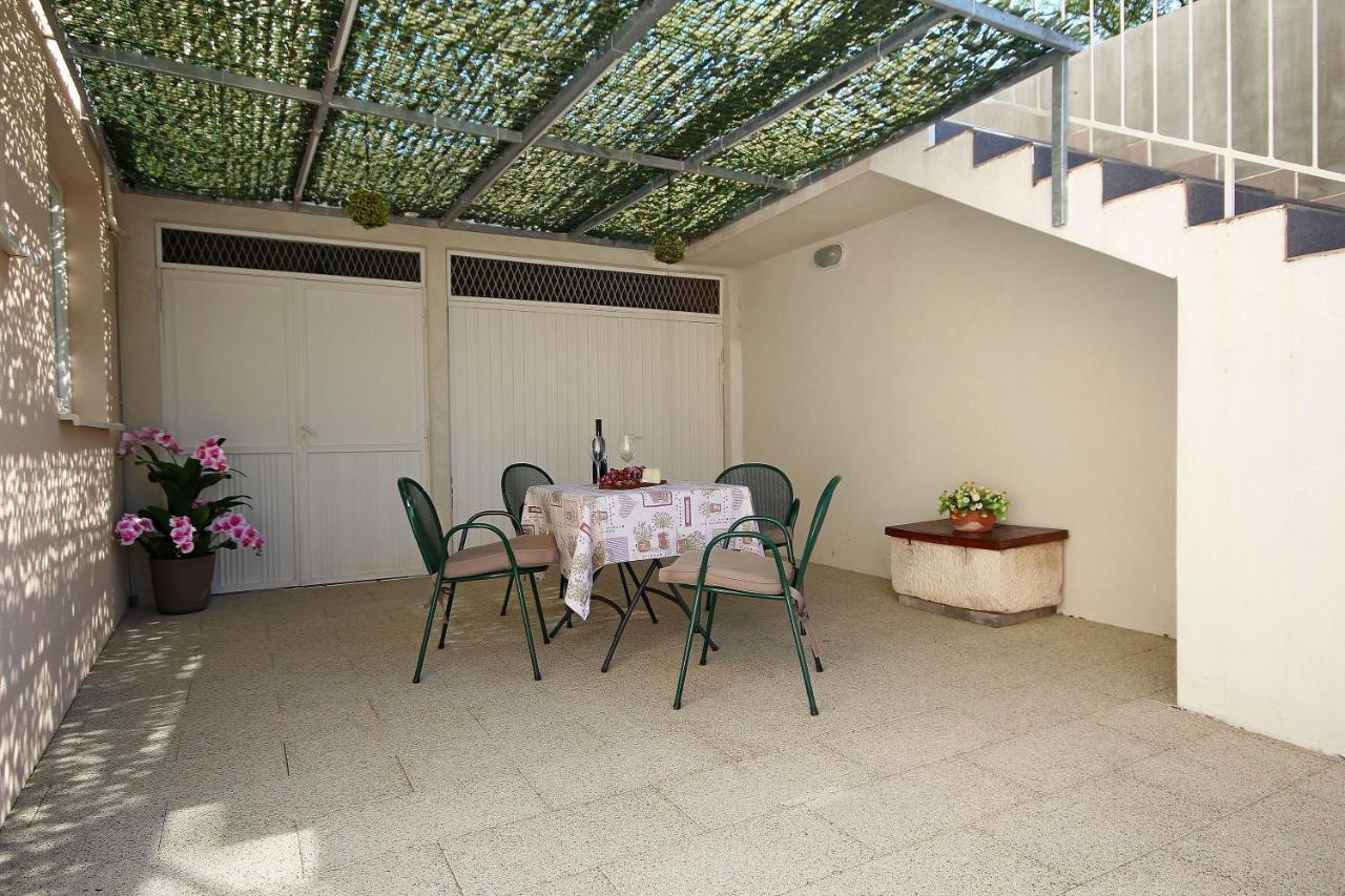 Apartmani Bozena Makarska Eksteriør bilde